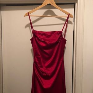 Red Satin Midi Pencil Dress w/ Ruching 🆕